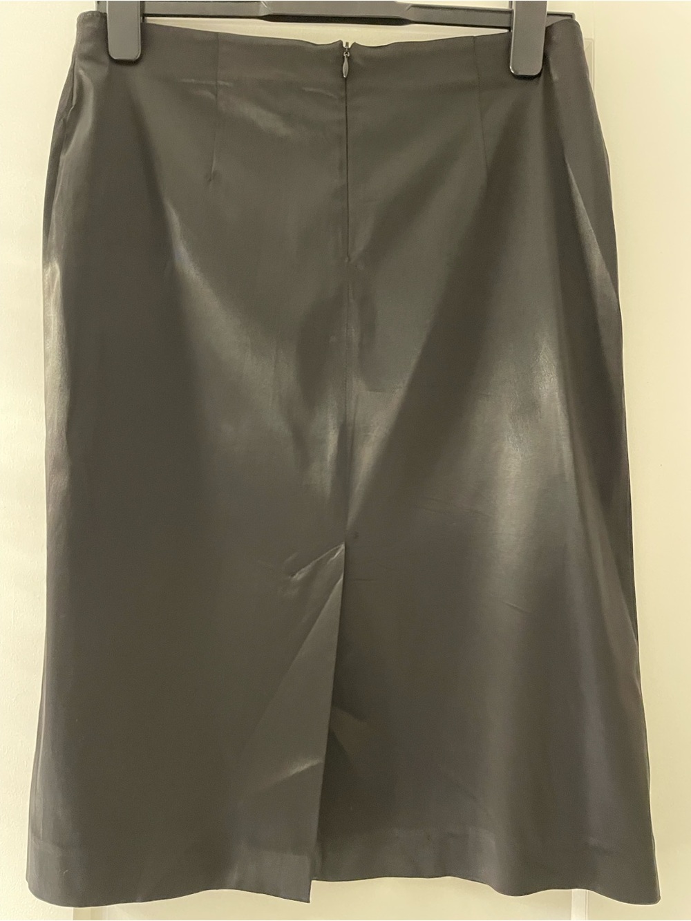 Jacob Black Satin Pencil Skirt with Back Vent - Picture 8 of 10